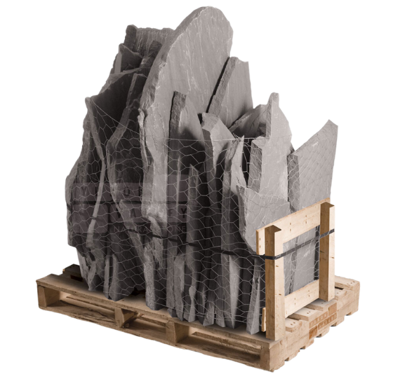 Grey natural flagstone slabs displayed vertically in a crate on a wooden pallet